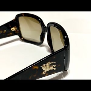 Vintage Burberry Sunglasses B4055 3002/13 Tortoise